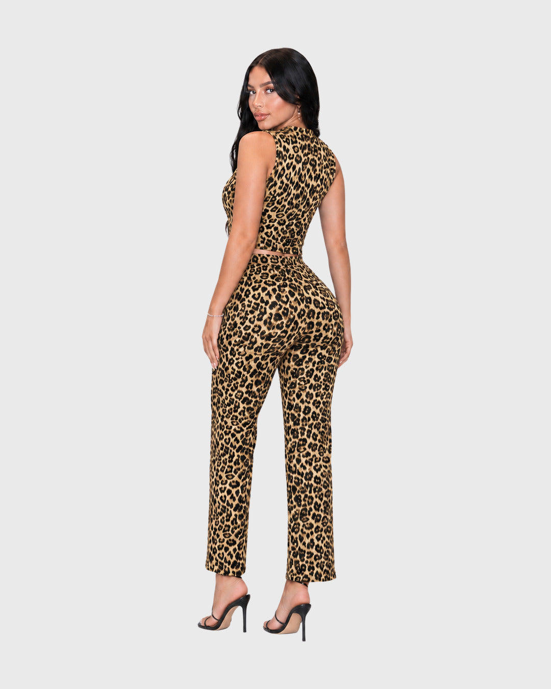 SAVAGE MATCHING SET - vista posterior