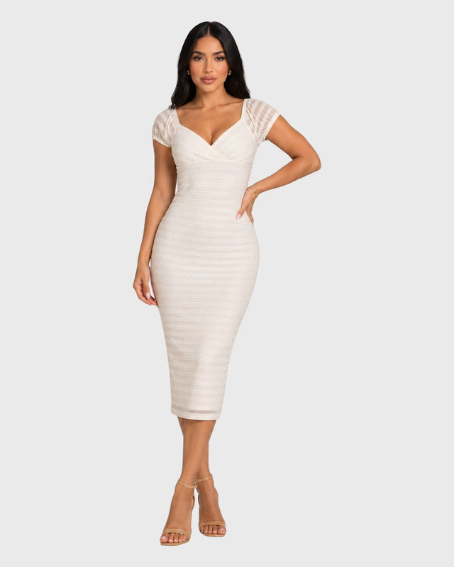 IVORY EMBRACE MIDI DRESS - vista frontal